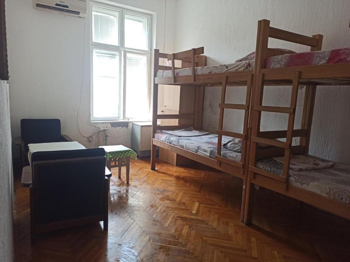 Hostel Yolo Belgrád Kültér fotó