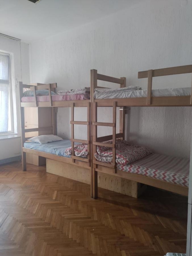 Hostel Yolo Belgrád Kültér fotó