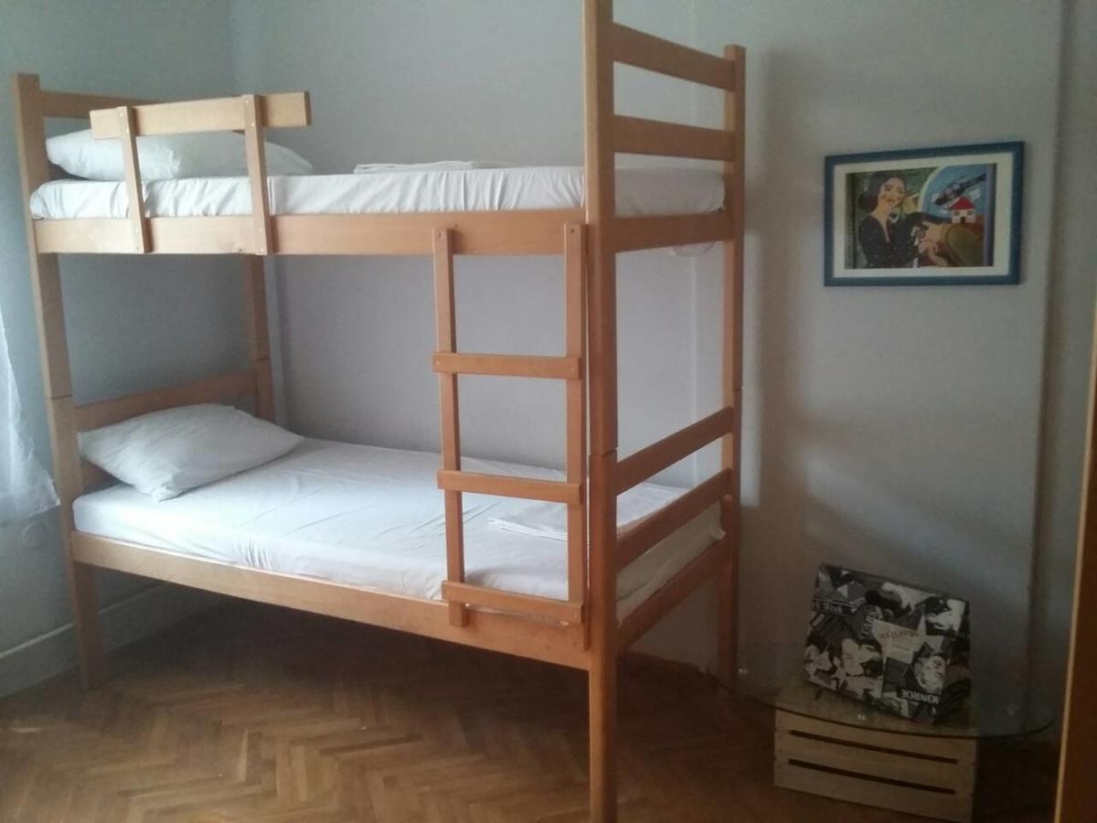 Hostel Yolo Belgrád Kültér fotó