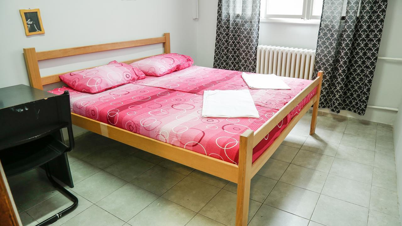 Hostel Yolo Belgrád Kültér fotó